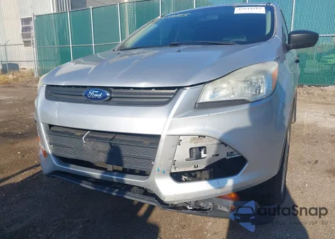 2013 Ford Escape S из США, поврежденный, VIN 1FMCU0F76DUC56336